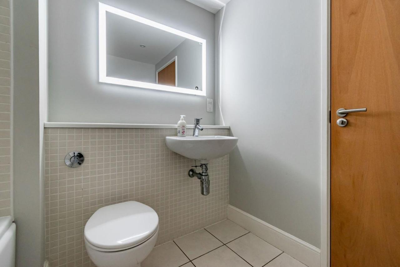 Amazing Apartments - Cables Wynd Near The Shore - Free Parking إدنبرة المظهر الخارجي الصورة